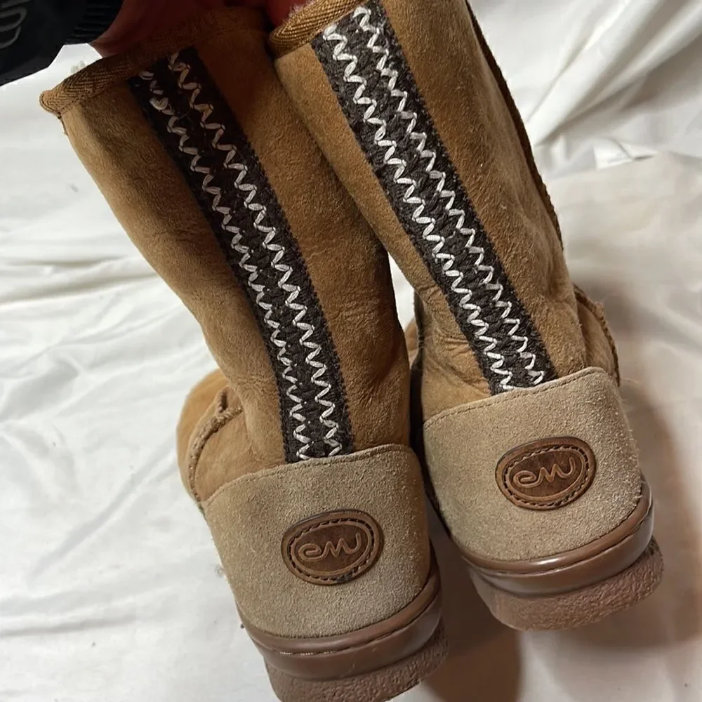 Emu Braided Tan Short Boots. Size Women 8/Men 7.